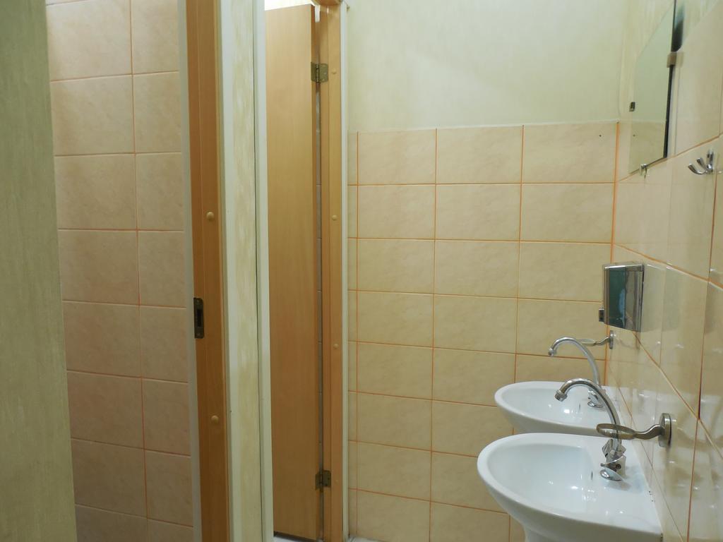 Elizabeth'S Yh Rooms Riga Buitenkant foto