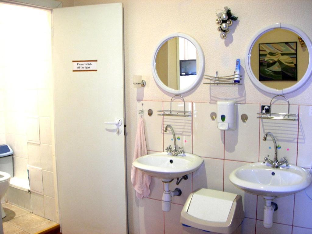 Elizabeth'S Yh Rooms Riga Buitenkant foto